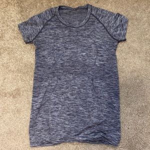 lululemon top